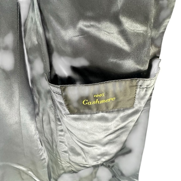 Neiman Marcus vintage heavy lined 46” chest Navy Cashmere Overcoat - Picture 8 of 16